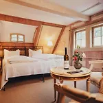 Отель Sorgenfrei Und Restaurant Atelier Sanssouci 4*