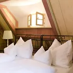 Sorgenfrei Und Restaurant Atelier Sanssouci 4*