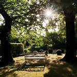 Sorgenfrei Und Restaurant Atelier Sanssouci Отель 4*