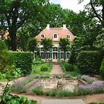 Отель Sorgenfrei Und Restaurant Atelier Sanssouci 4*