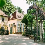 Sorgenfrei Und Restaurant Atelier Sanssouci