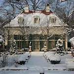 Sorgenfrei Und Restaurant Atelier Sanssouci Отель Радебойль