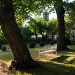 Sorgenfrei Und Restaurant Atelier Sanssouci