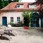 Sorgenfrei Und Restaurant Atelier Sanssouci