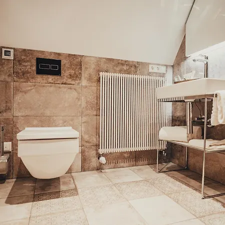 Sorgenfrei & Restaurant Atelier Sanssouci Hotel 4*