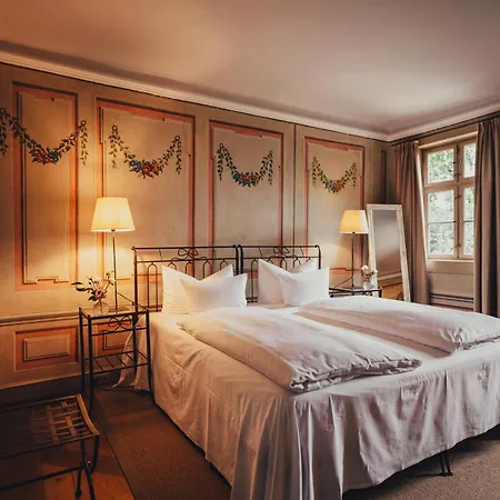 Sorgenfrei Und Restaurant Atelier Sanssouci 4* ラーデボイル