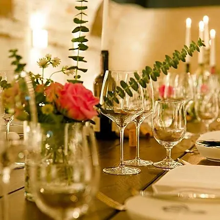 Sorgenfrei Und Restaurant Atelier Sanssouci 호텔 라데보일