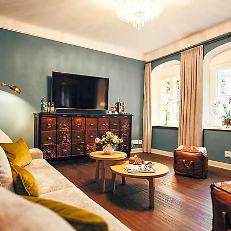 Sorgenfrei Und Restaurant Atelier Sanssouci 호텔 라데보일