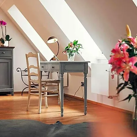 Sorgenfrei Und Restaurant Atelier Sanssouci 4*