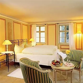 Sorgenfrei Und Restaurant Atelier Sanssouci 4*