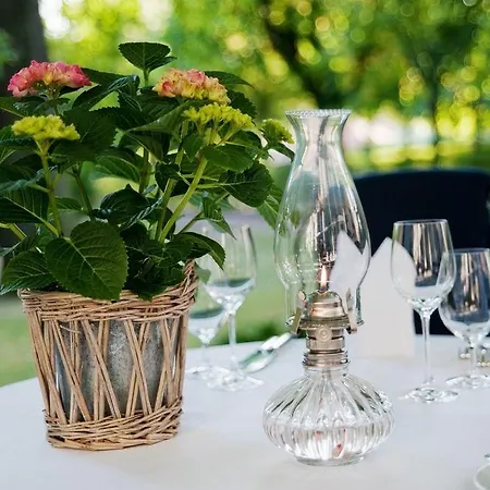 ホテル Sorgenfrei Und Restaurant Atelier Sanssouci