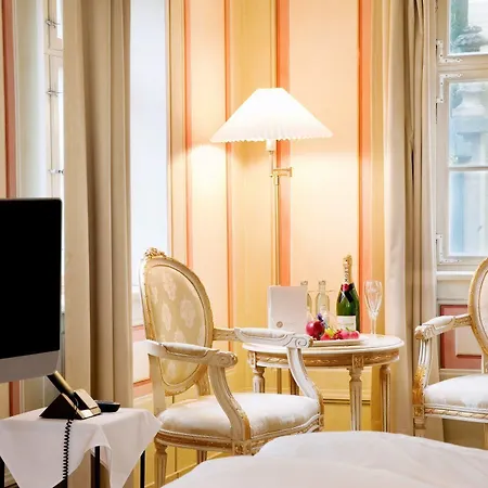 Sorgenfrei Und Restaurant Atelier Sanssouci