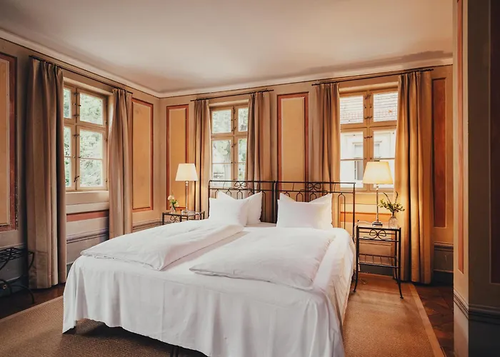 Sorgenfrei Und Restaurant Atelier Sanssouci 4*