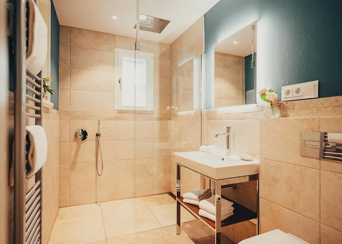 Sorgenfrei Und Restaurant Atelier Sanssouci