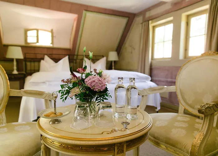 Sorgenfrei Und Restaurant Atelier Sanssouci Hotel Radebeul