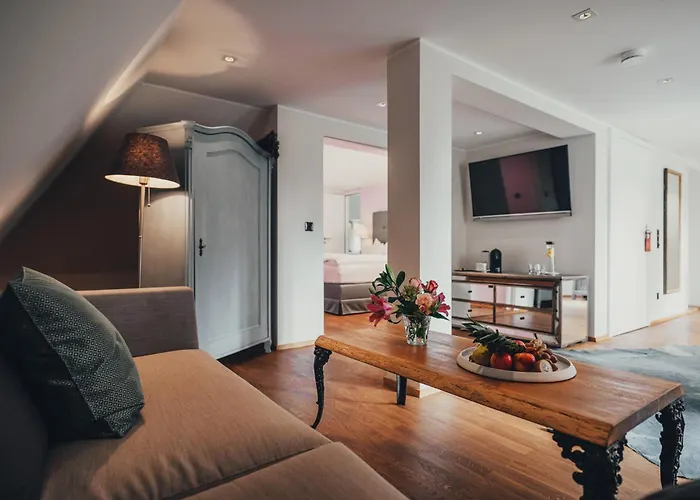 Sorgenfrei Und Restaurant Atelier Sanssouci Hotel 4*