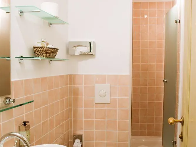 Hotel Sorgenfrei Und Restaurant Atelier Sanssouci Radebeul