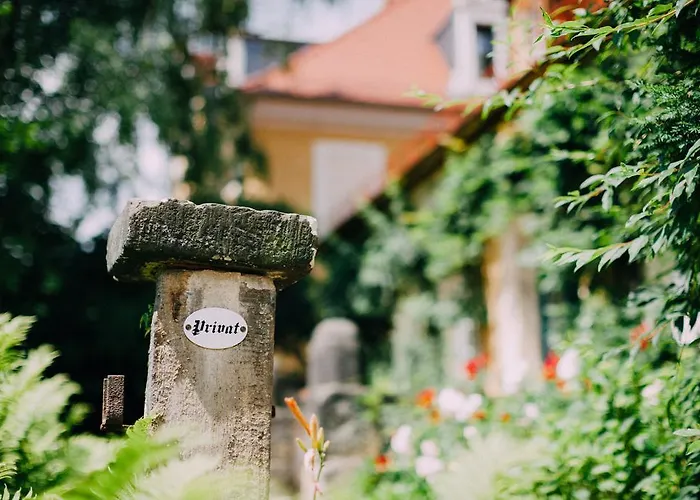 Sorgenfrei Und Restaurant Atelier Sanssouci Hotel 4*