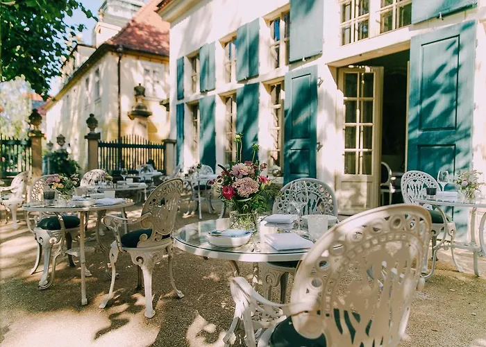 Hotel Sorgenfrei Und Restaurant Atelier Sanssouci Radebeul