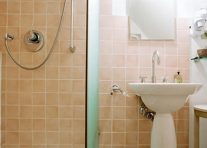 Sorgenfrei Und Restaurant Atelier Sanssouci Hotel 4*