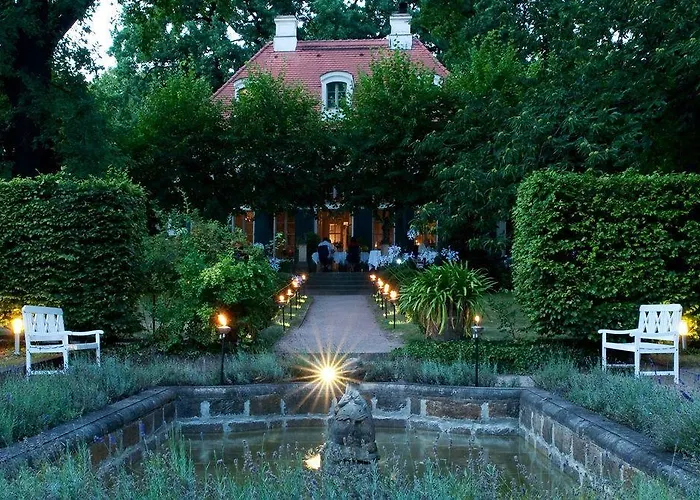 Sorgenfrei Und Restaurant Atelier Sanssouci 4*