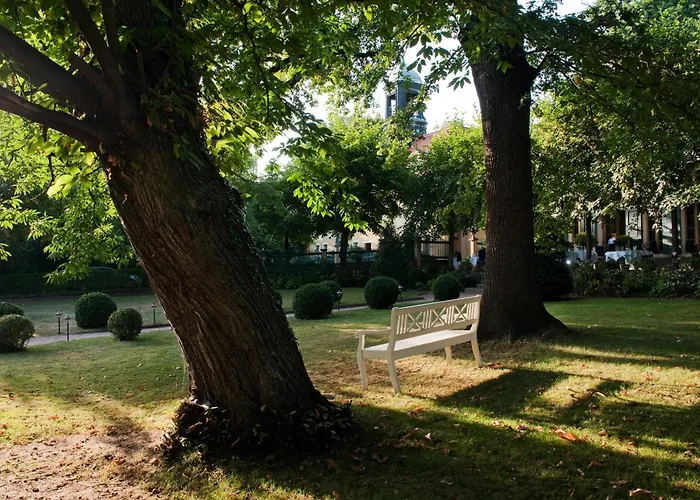 Sorgenfrei Und Restaurant Atelier Sanssouci